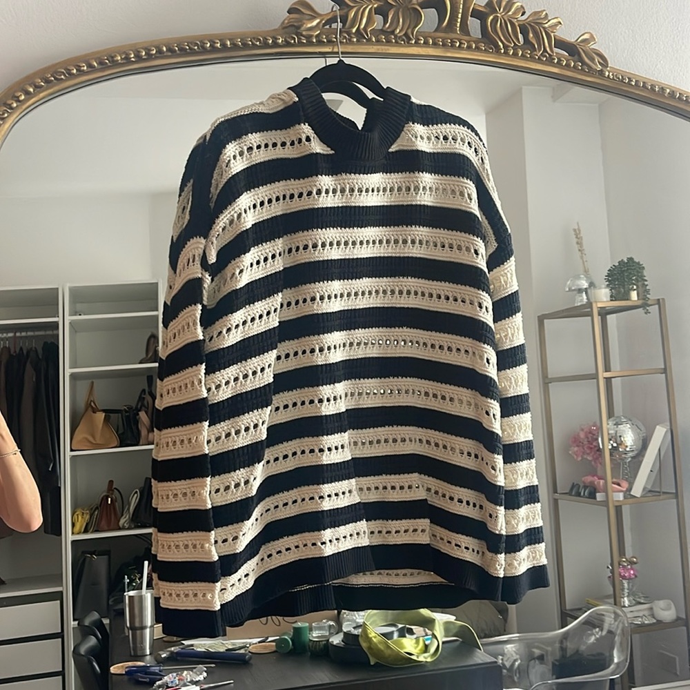 H&M sweater